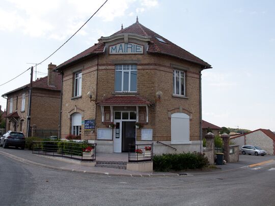 A la mairie...